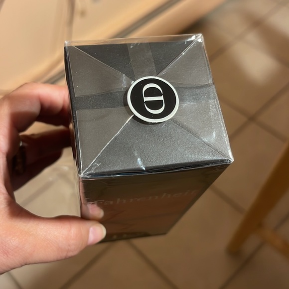 Christian Dior Farenheit 4~Empty Box & 2~Empty Bottles 1.6 fl.oz & 1~3.4… - Picture 16 of 17